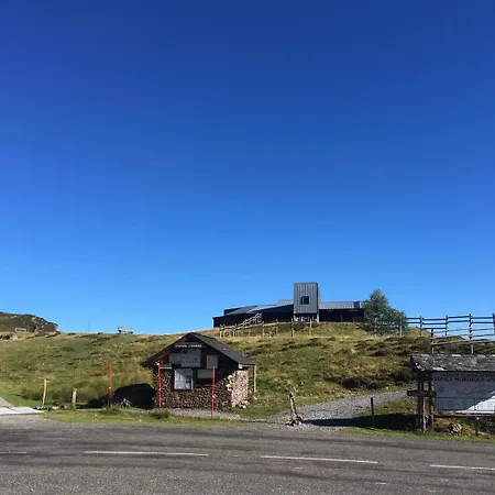 Refuge D'issarbe Han/Misafirhane *